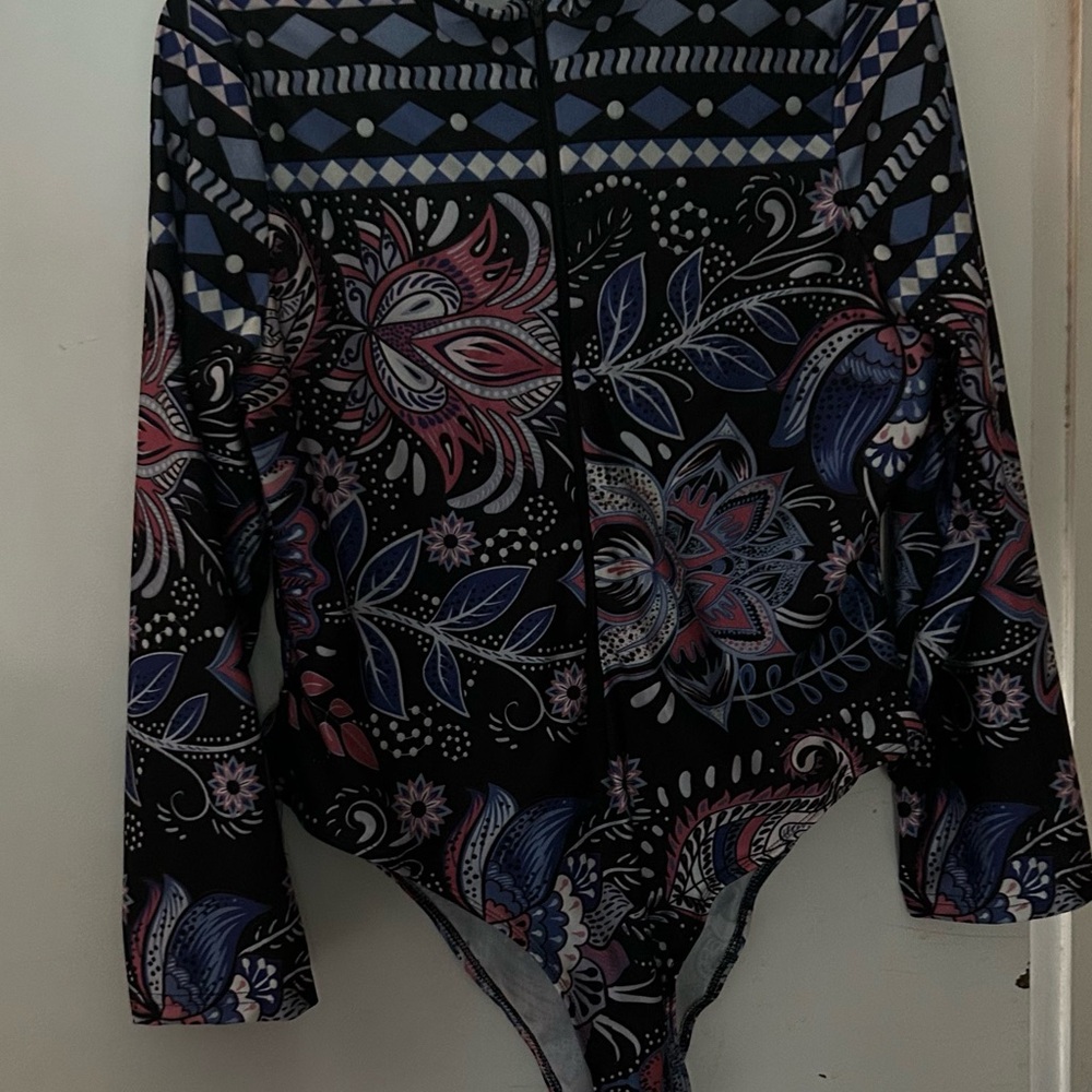 Floral Patterned Long Sleeve Bodysuit